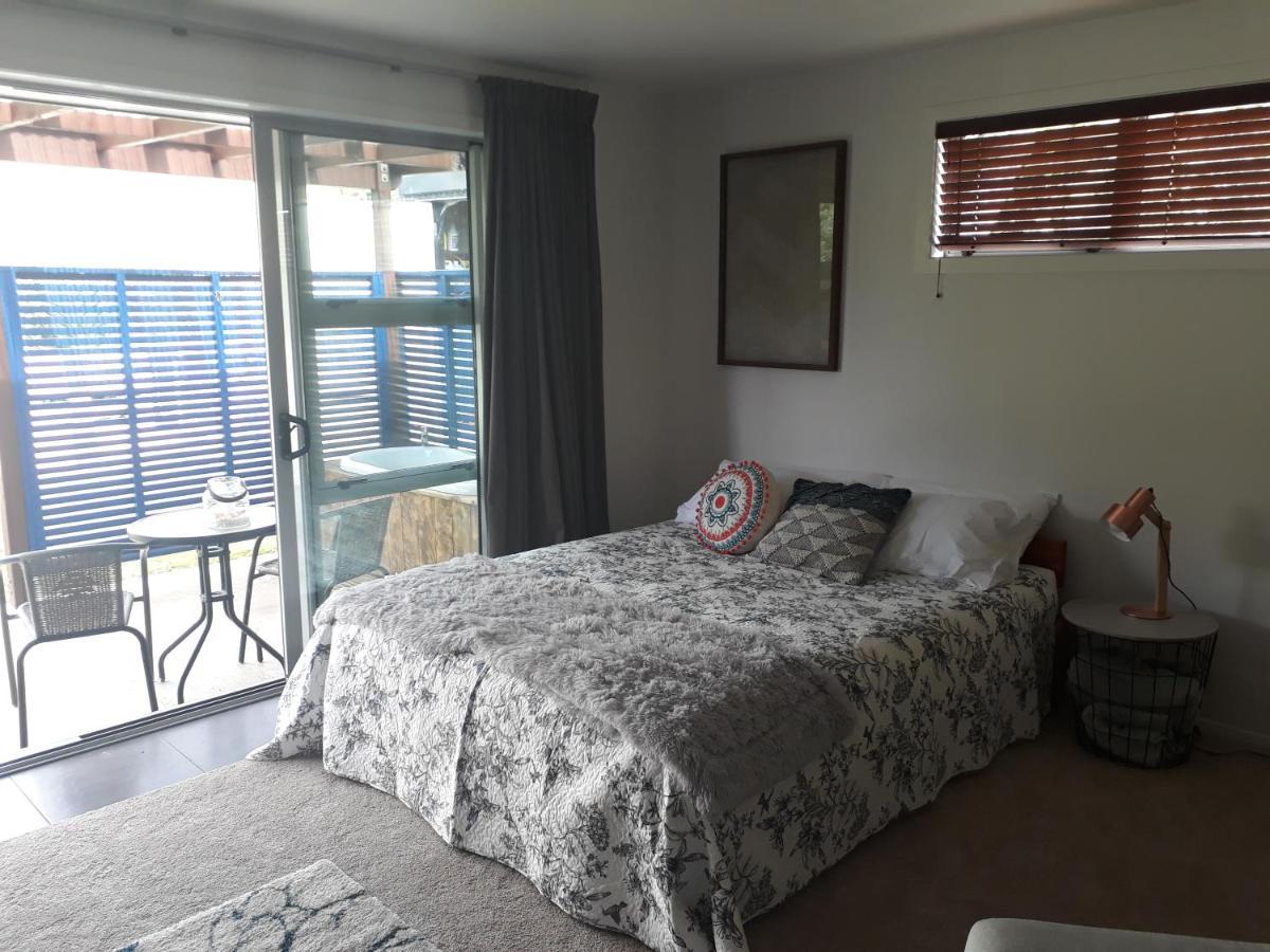 أوتوروهانغا The End Lounge B&B المظهر الخارجي الصورة